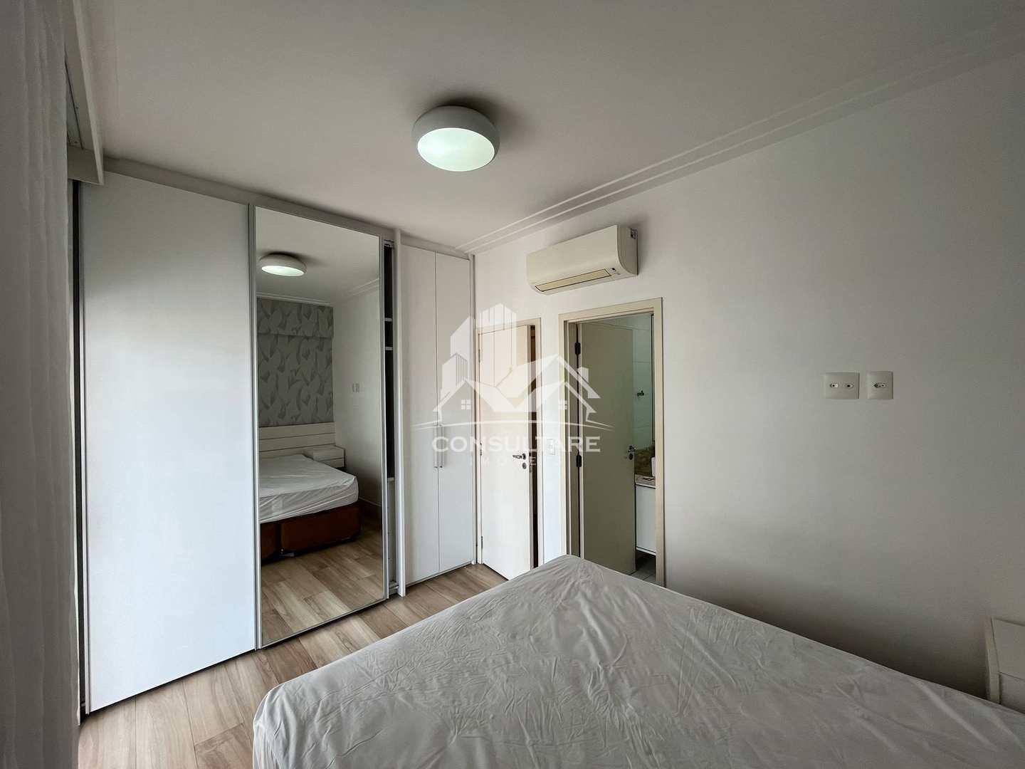 Apartamento para alugar com 3 quartos, 120m² - Foto 13
