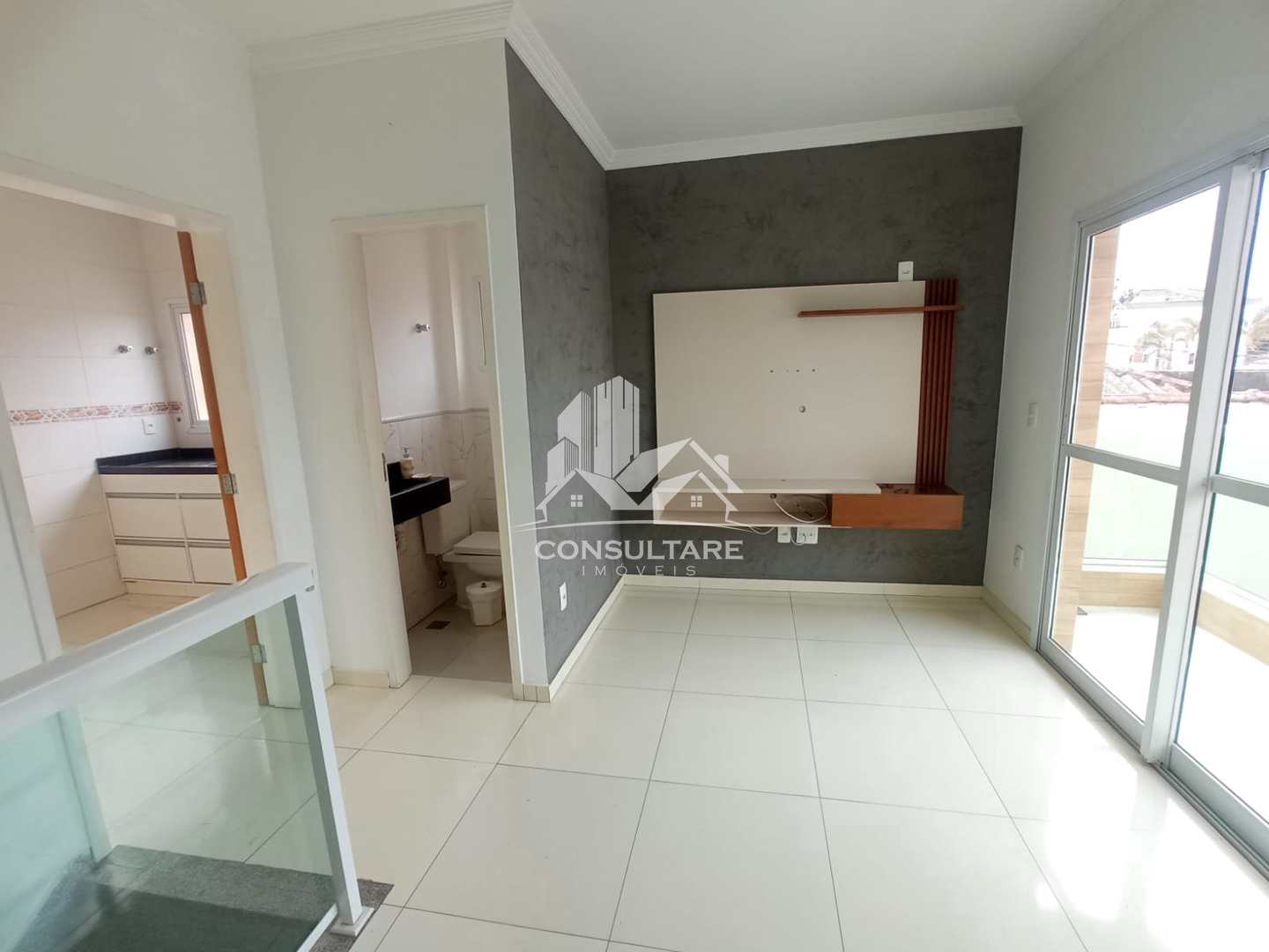 Casa para alugar com 2 quartos, 100m² - Foto 2