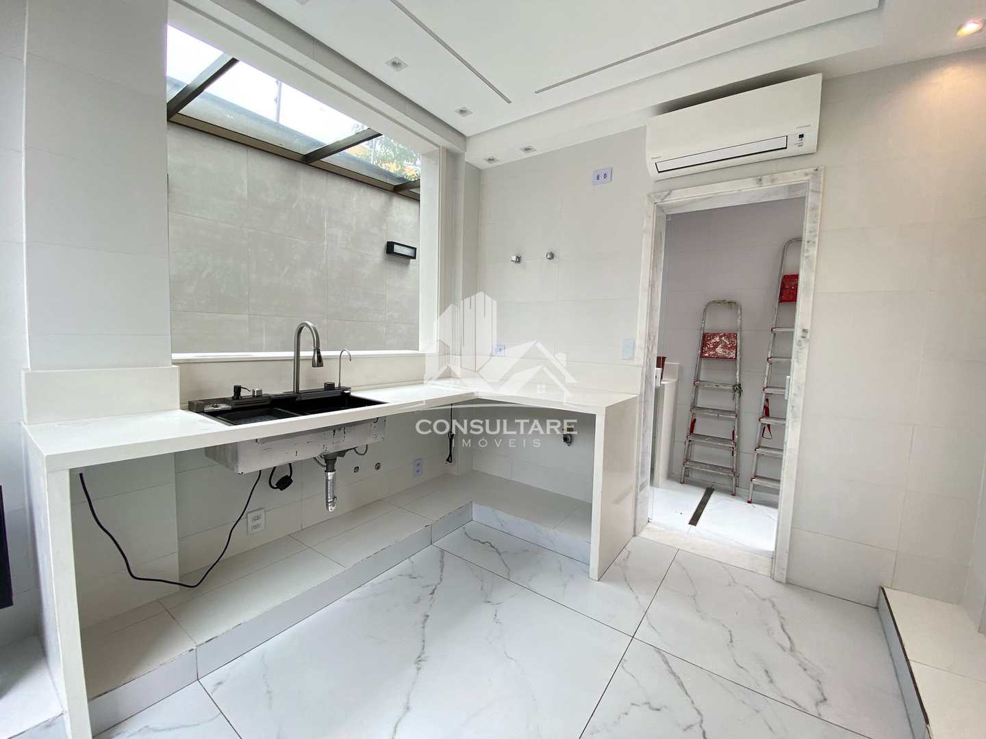 Casa para alugar com 4 quartos, 220m² - Foto 22
