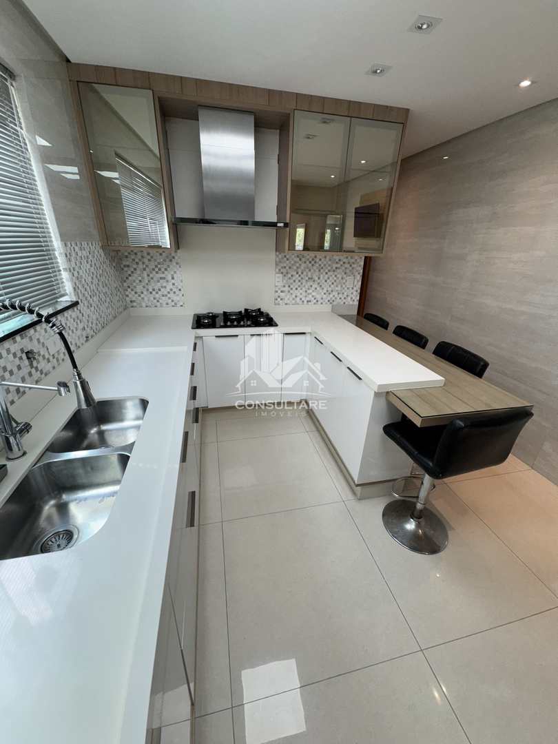 Casa para alugar com 3 quartos, 180m² - Foto 37