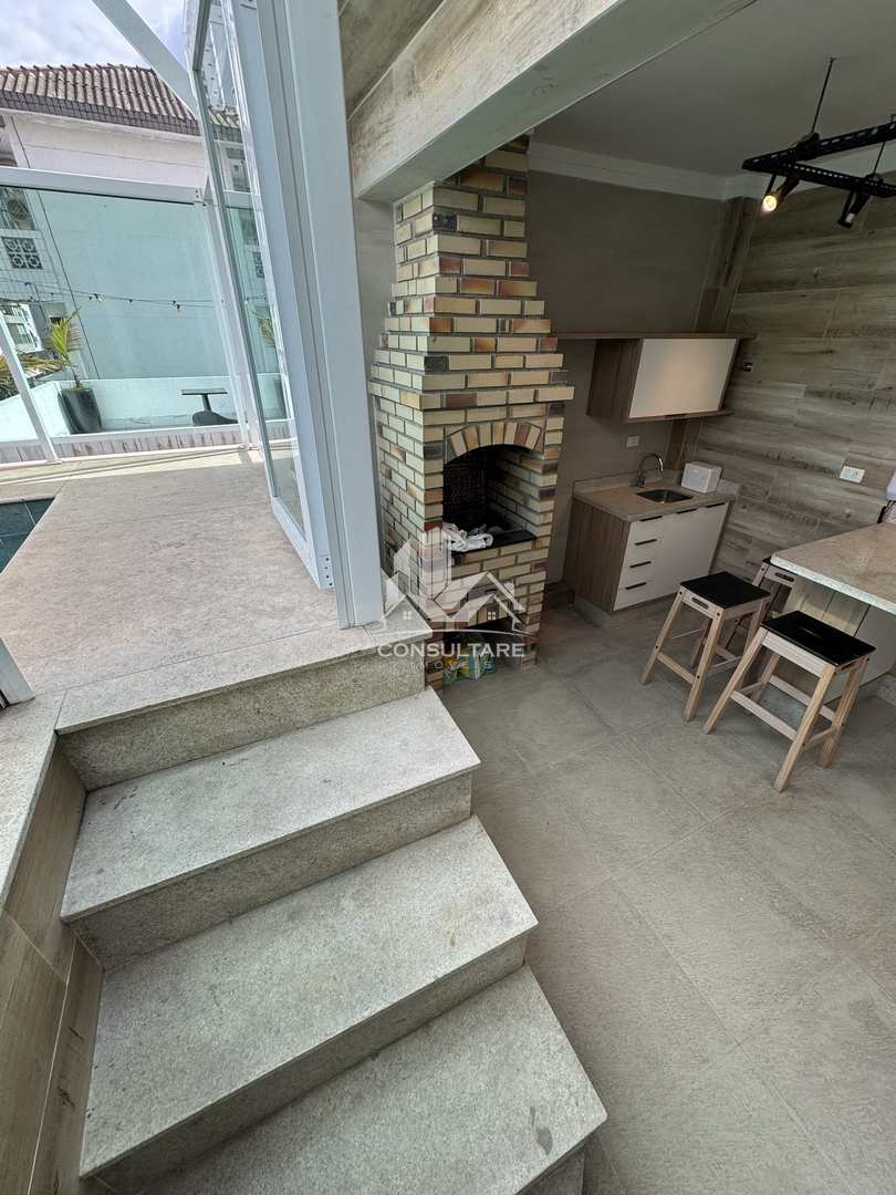 Casa para alugar com 3 quartos, 180m² - Foto 11