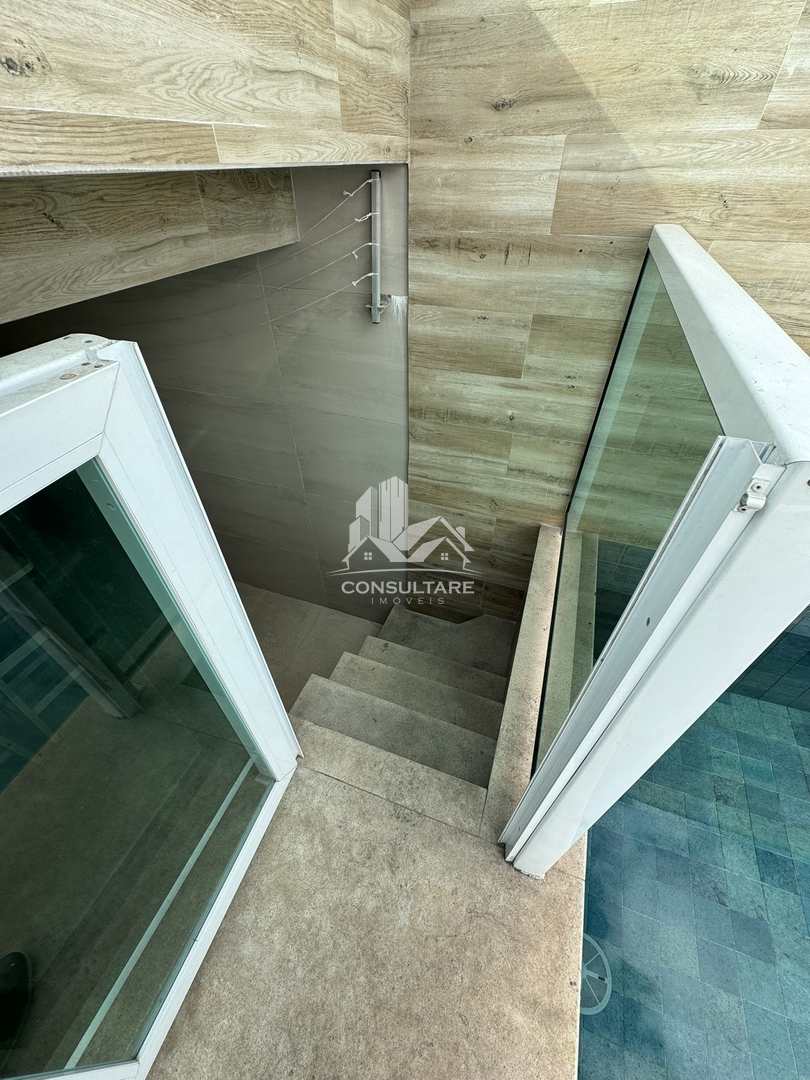 Casa para alugar com 3 quartos, 180m² - Foto 9