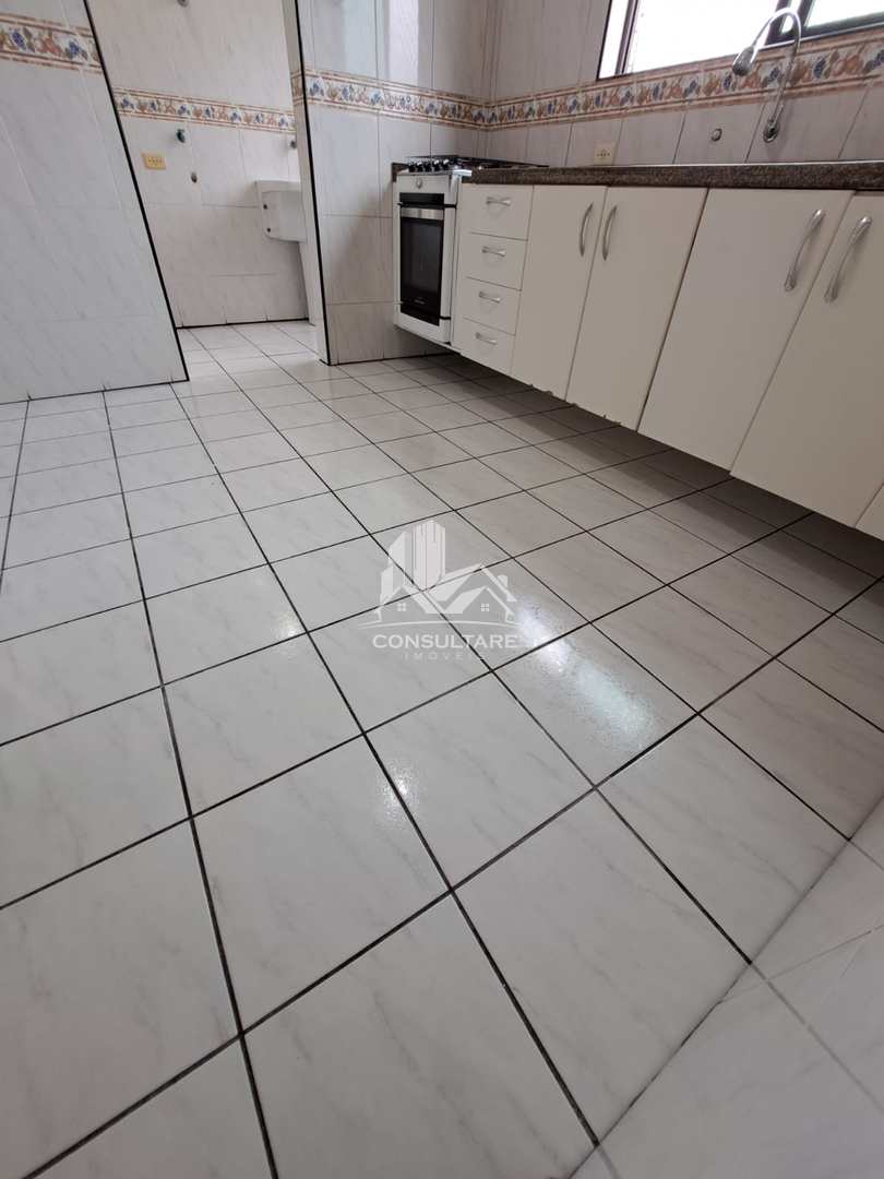 Apartamento para alugar com 2 quartos, 70m² - Foto 13