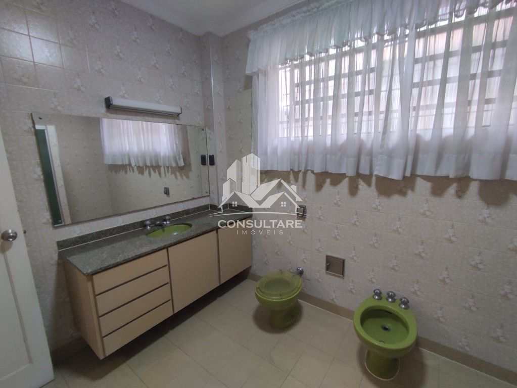 Casa para alugar com 6 quartos, 480m² - Foto 18