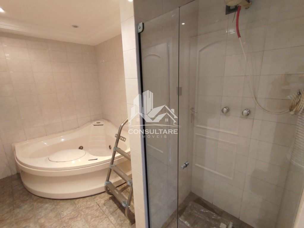 Casa para alugar com 6 quartos, 480m² - Foto 36