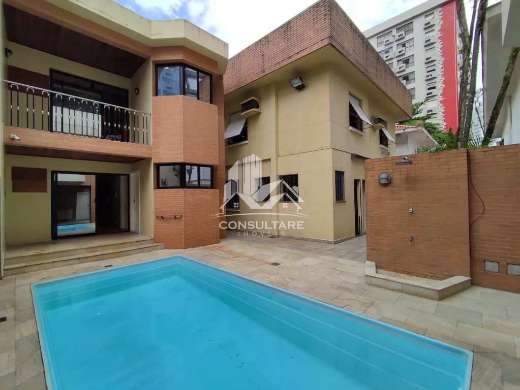 Casa para alugar com 6 quartos, 480m² - Foto 1