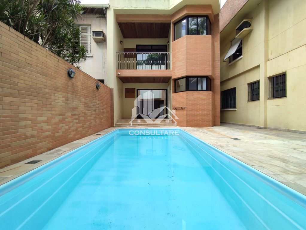 Casa para alugar com 6 quartos, 480m² - Foto 2
