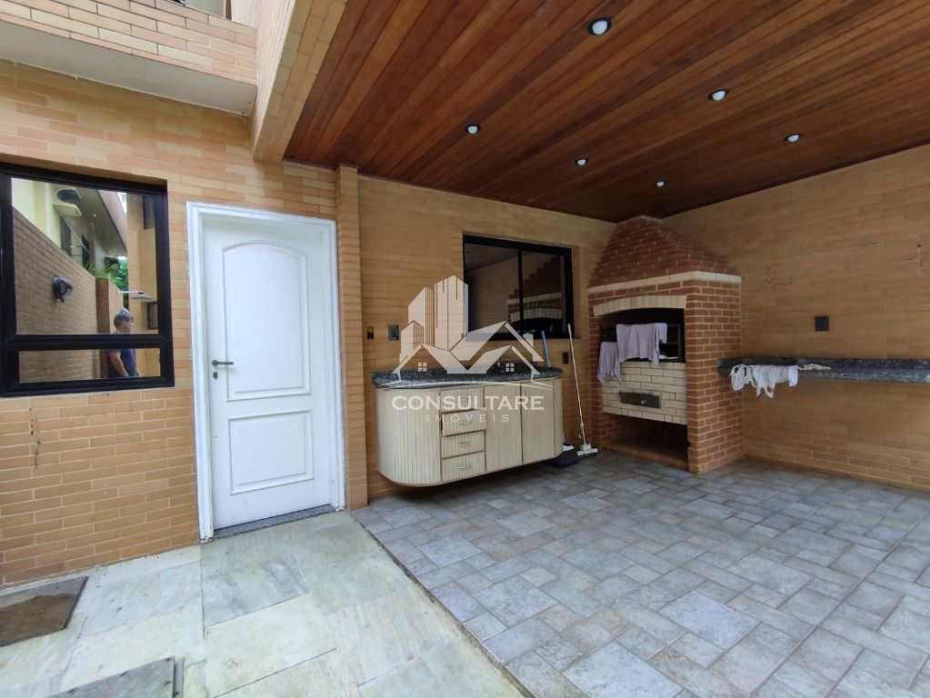 Casa para alugar com 6 quartos, 480m² - Foto 28