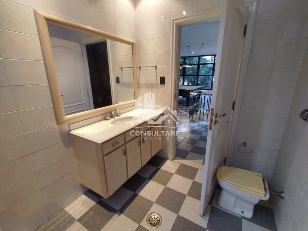 Casa para alugar com 6 quartos, 480m² - Foto 42
