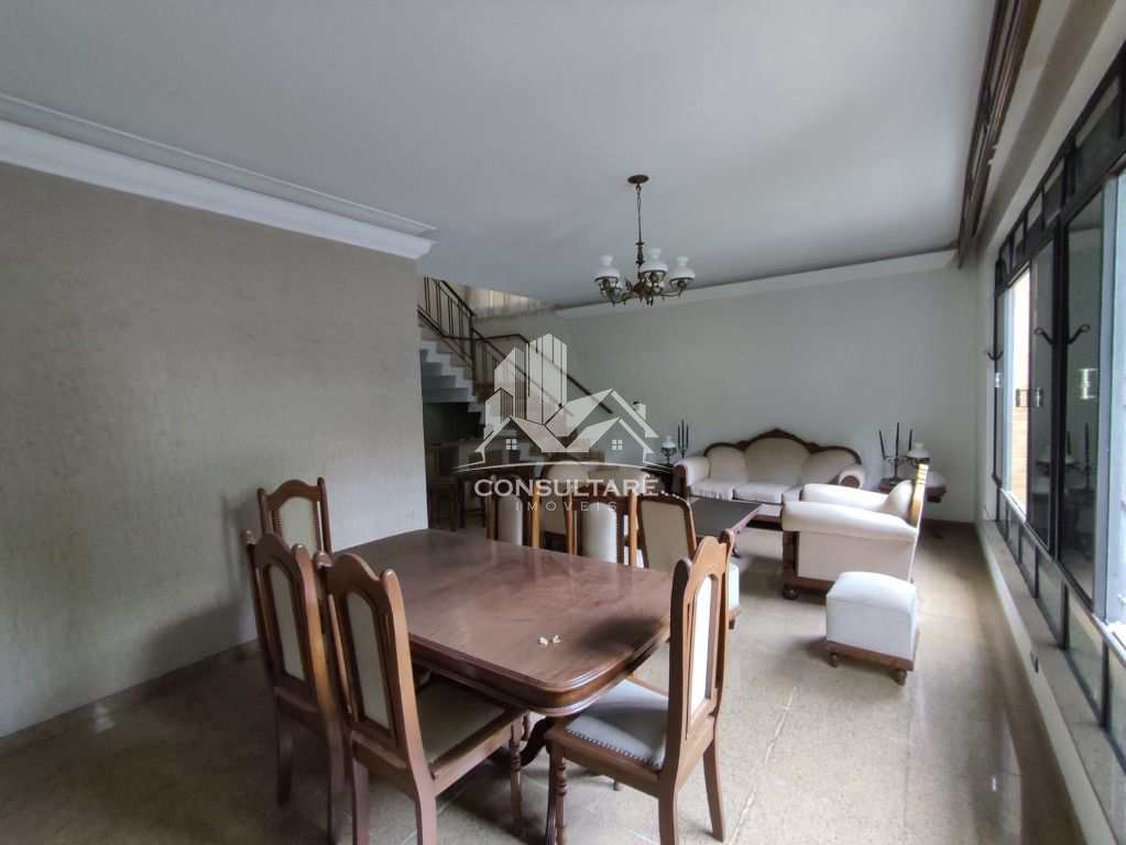 Casa para alugar com 6 quartos, 480m² - Foto 11