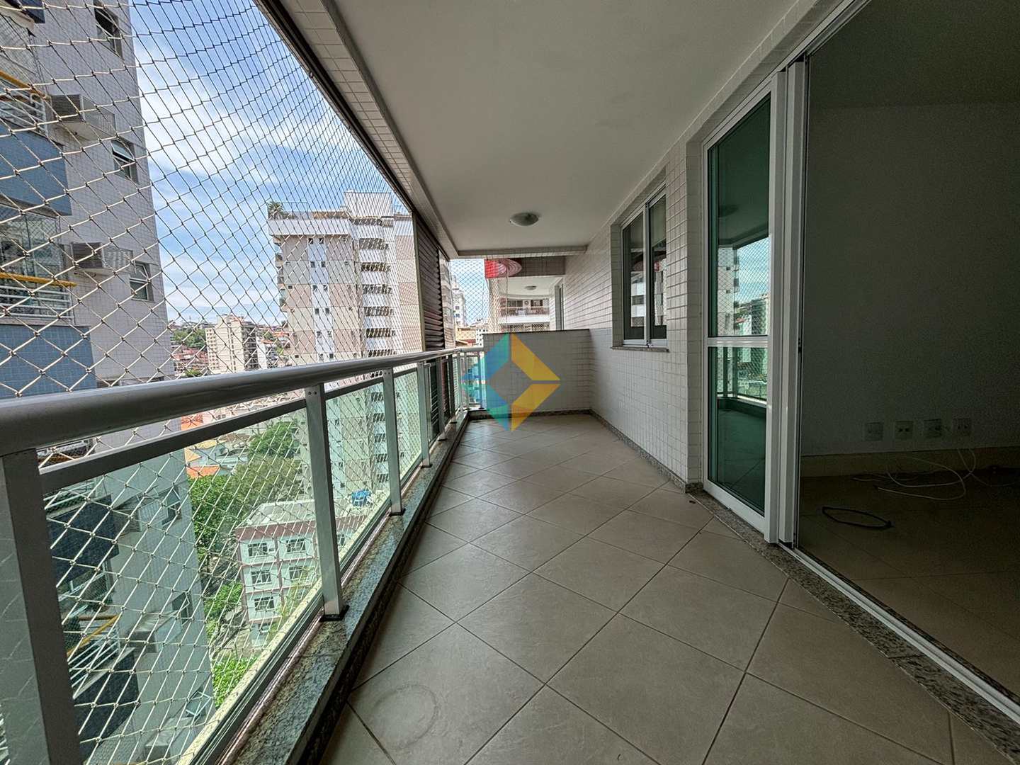 Apartamento à venda com 3 quartos, 130m² - Foto 12