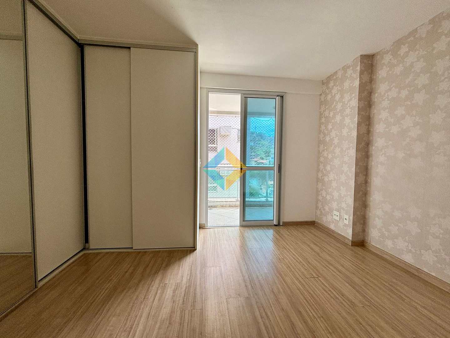 Apartamento à venda com 3 quartos, 130m² - Foto 32