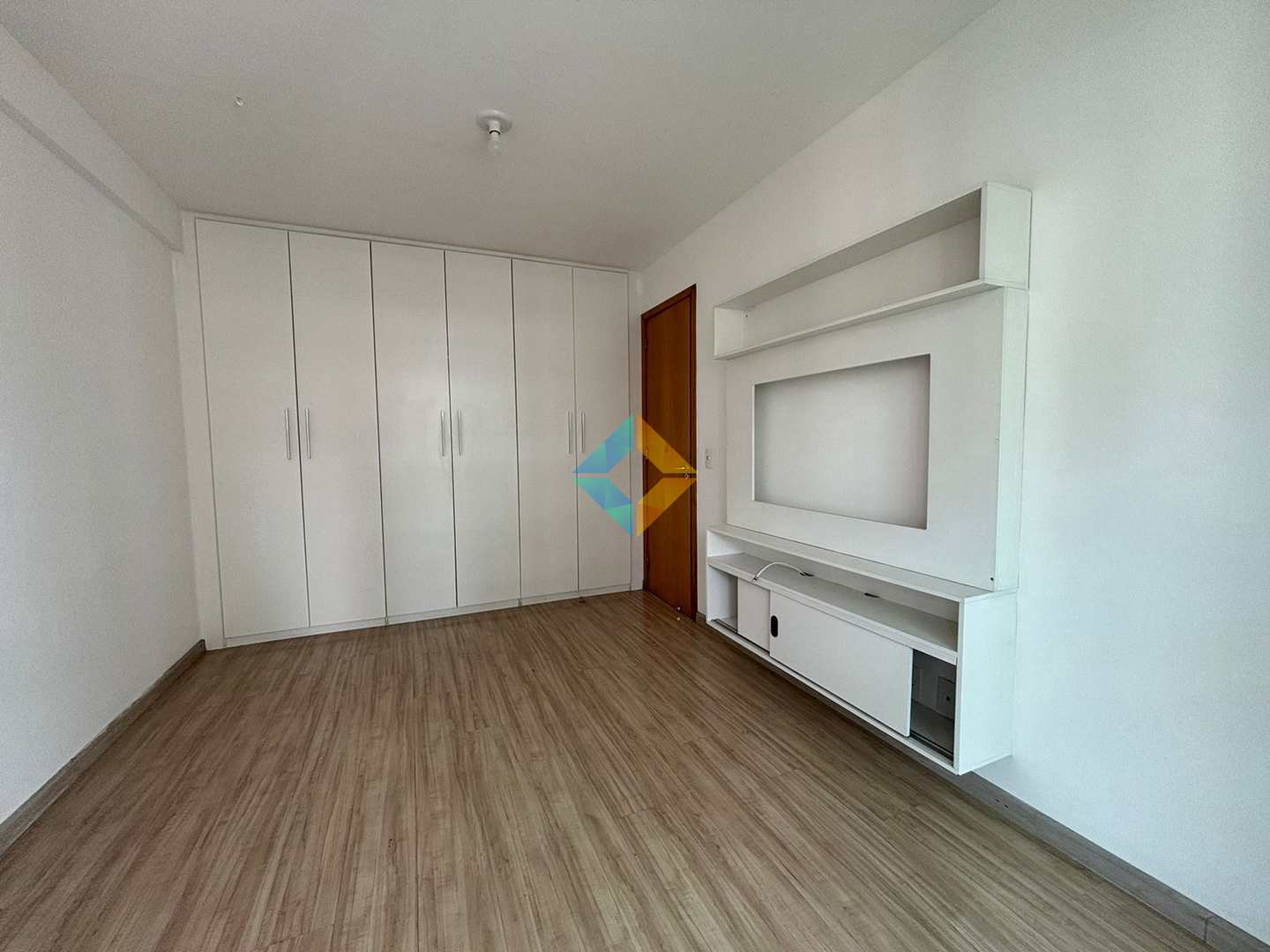 Apartamento à venda com 3 quartos, 130m² - Foto 28