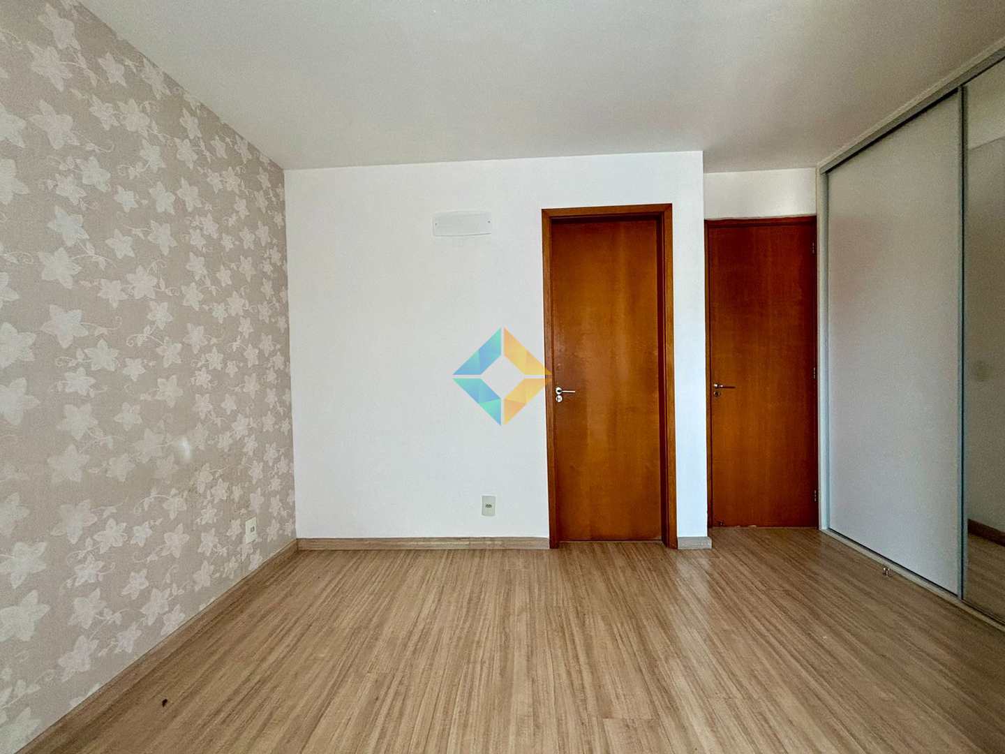 Apartamento à venda com 3 quartos, 130m² - Foto 23