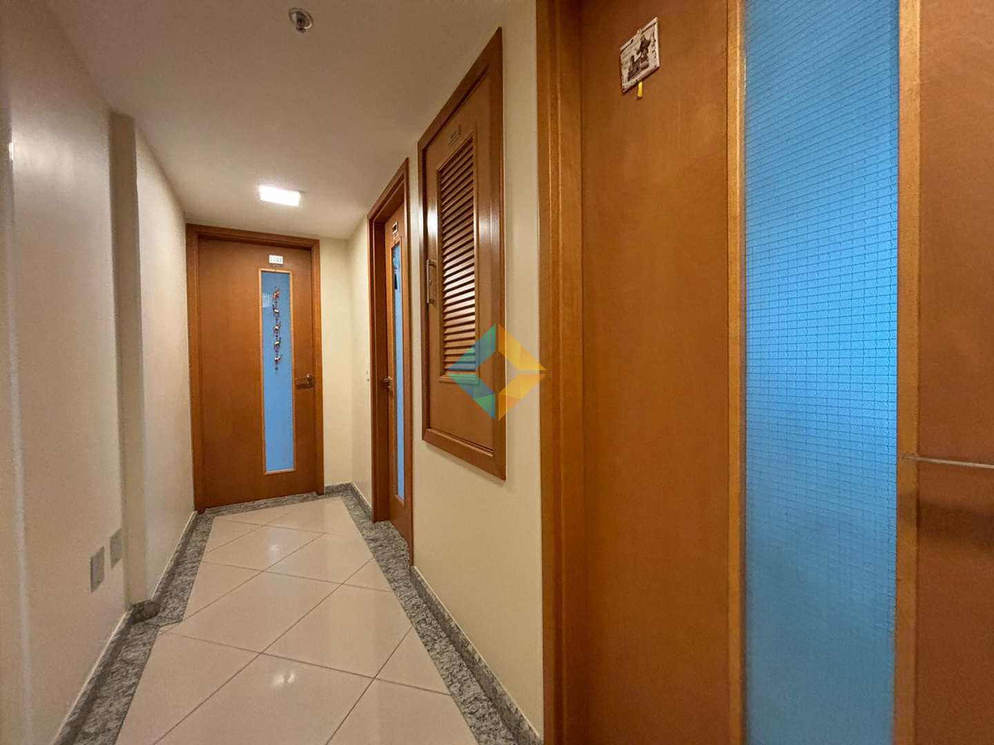 Apartamento à venda com 3 quartos, 130m² - Foto 21