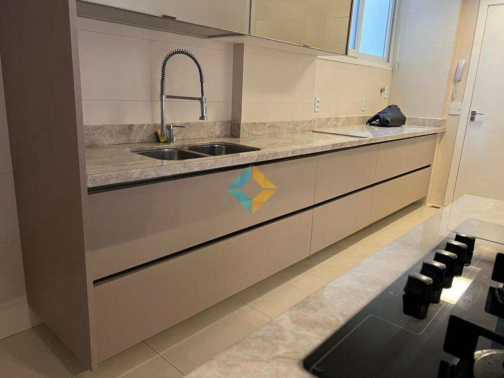 Apartamento à venda com 3 quartos, 140m² - Foto 18