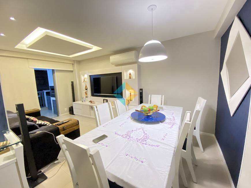 Apartamento à venda com 3 quartos, 105m² - Foto 2