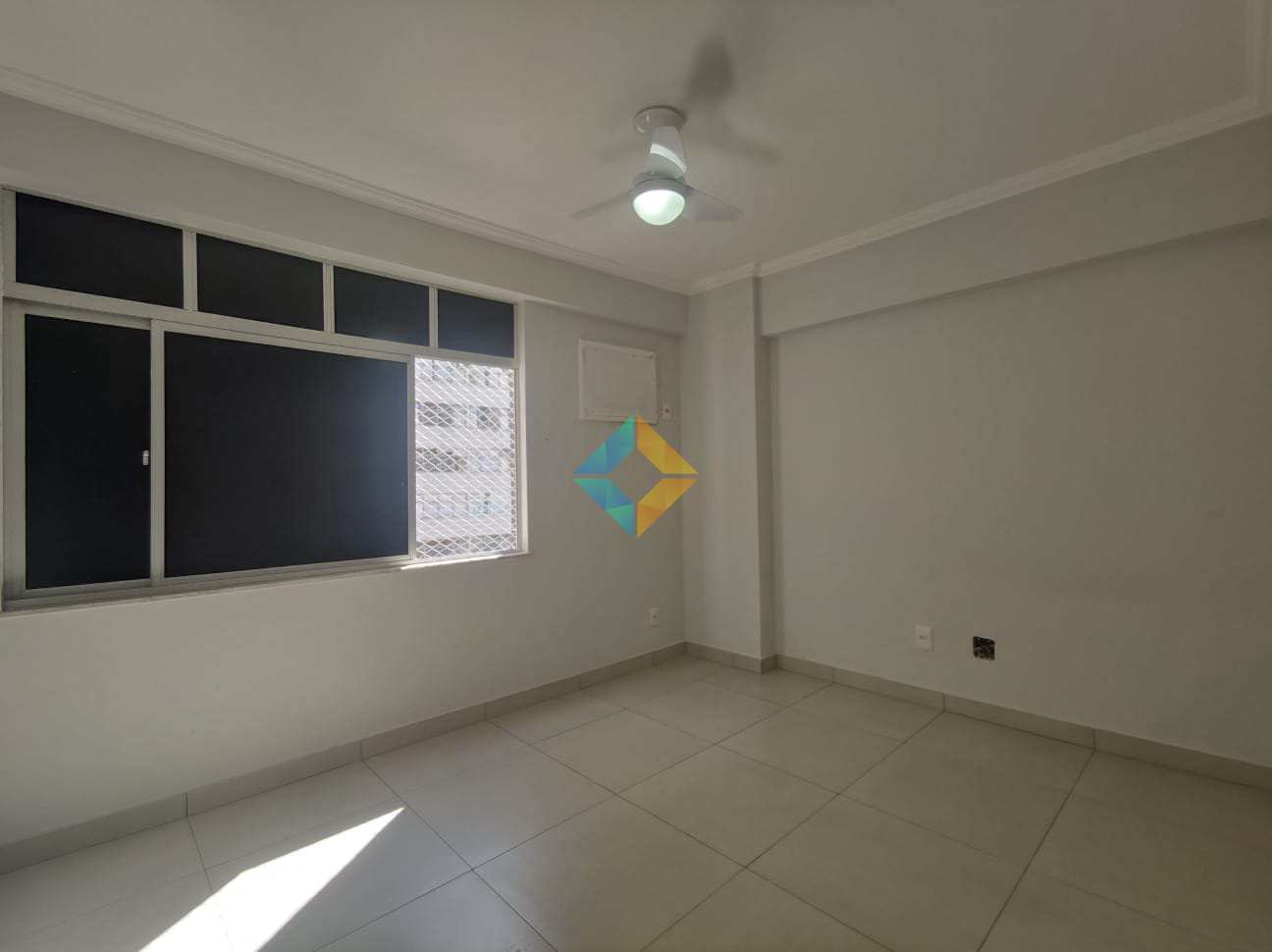 Apartamento à venda com 2 quartos, 65m² - Foto 19