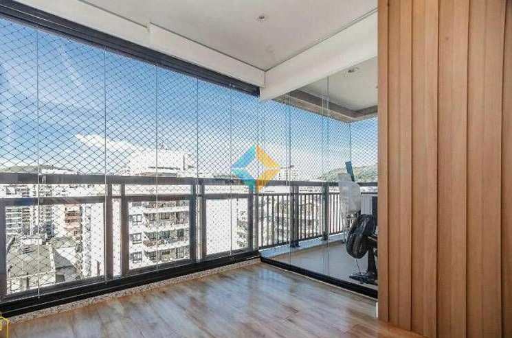 Apartamento à venda com 3 quartos, 111m² - Foto 2