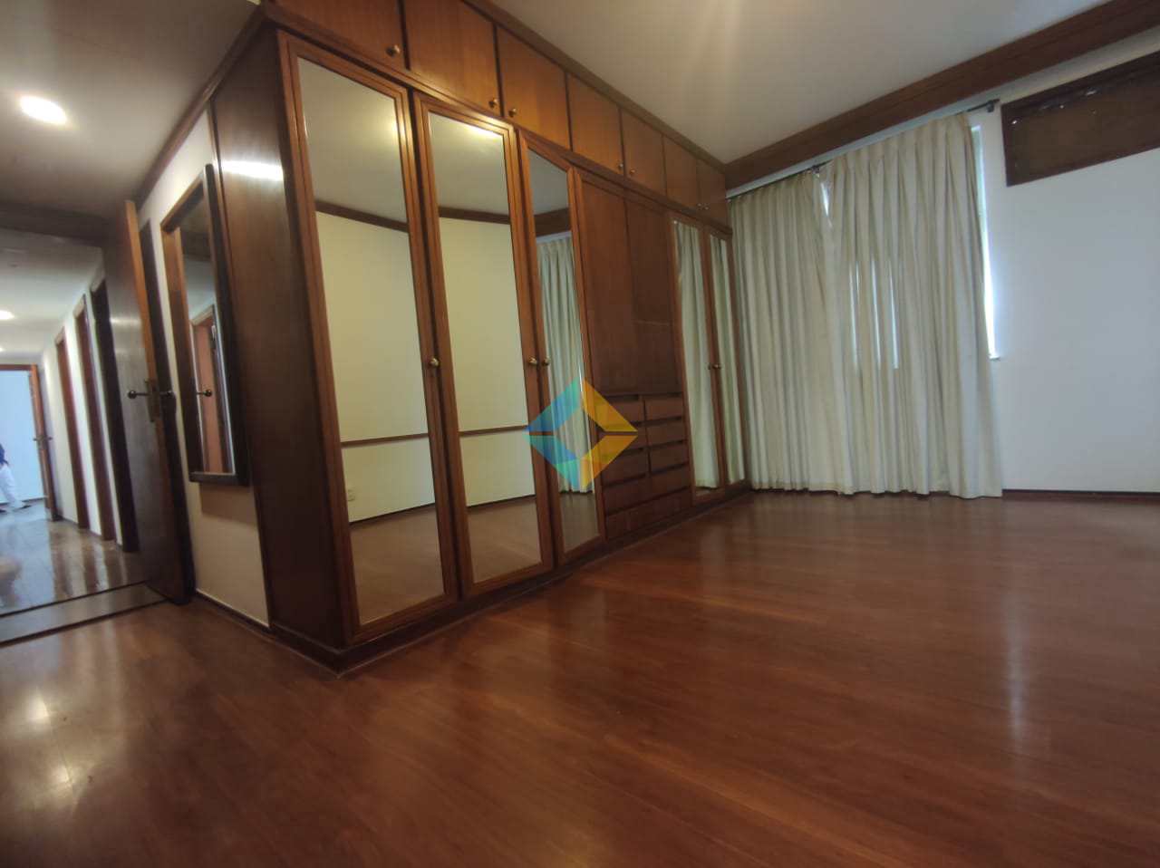 Apartamento à venda com 3 quartos, 140m² - Foto 15