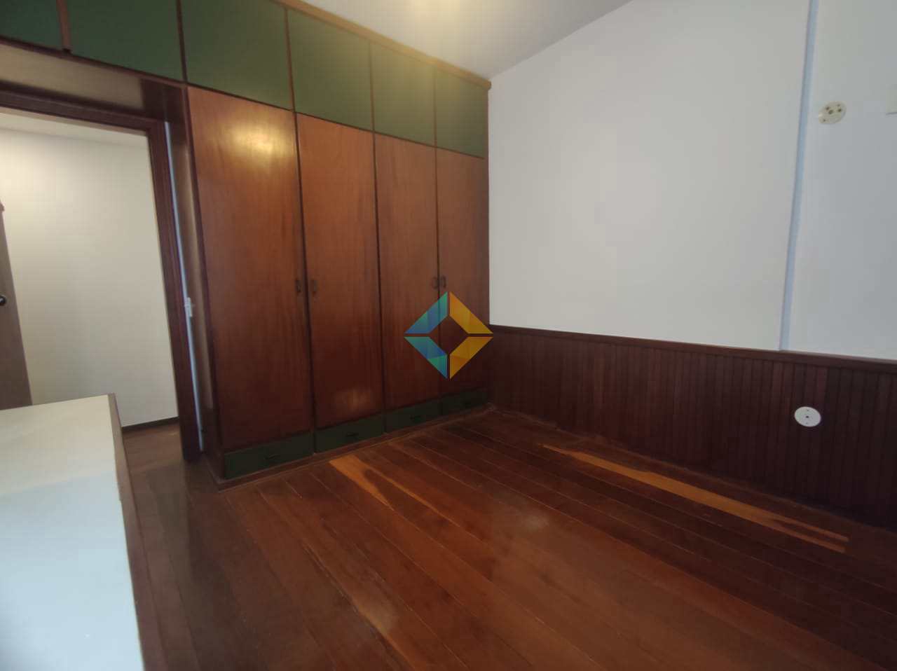 Apartamento à venda com 3 quartos, 140m² - Foto 19