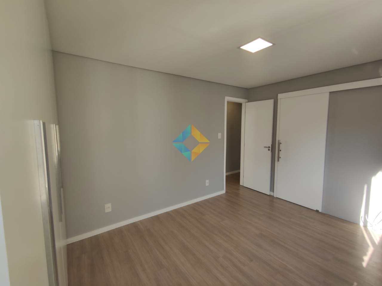 Apartamento à venda com 2 quartos, 90m² - Foto 18