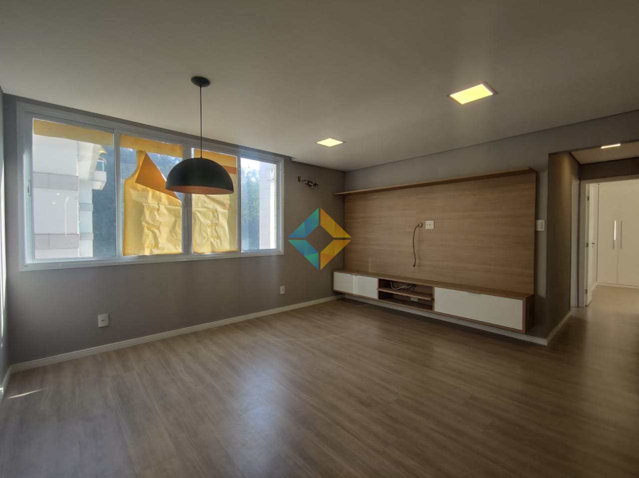 Apartamento à venda com 2 quartos, 90m² - Foto 4