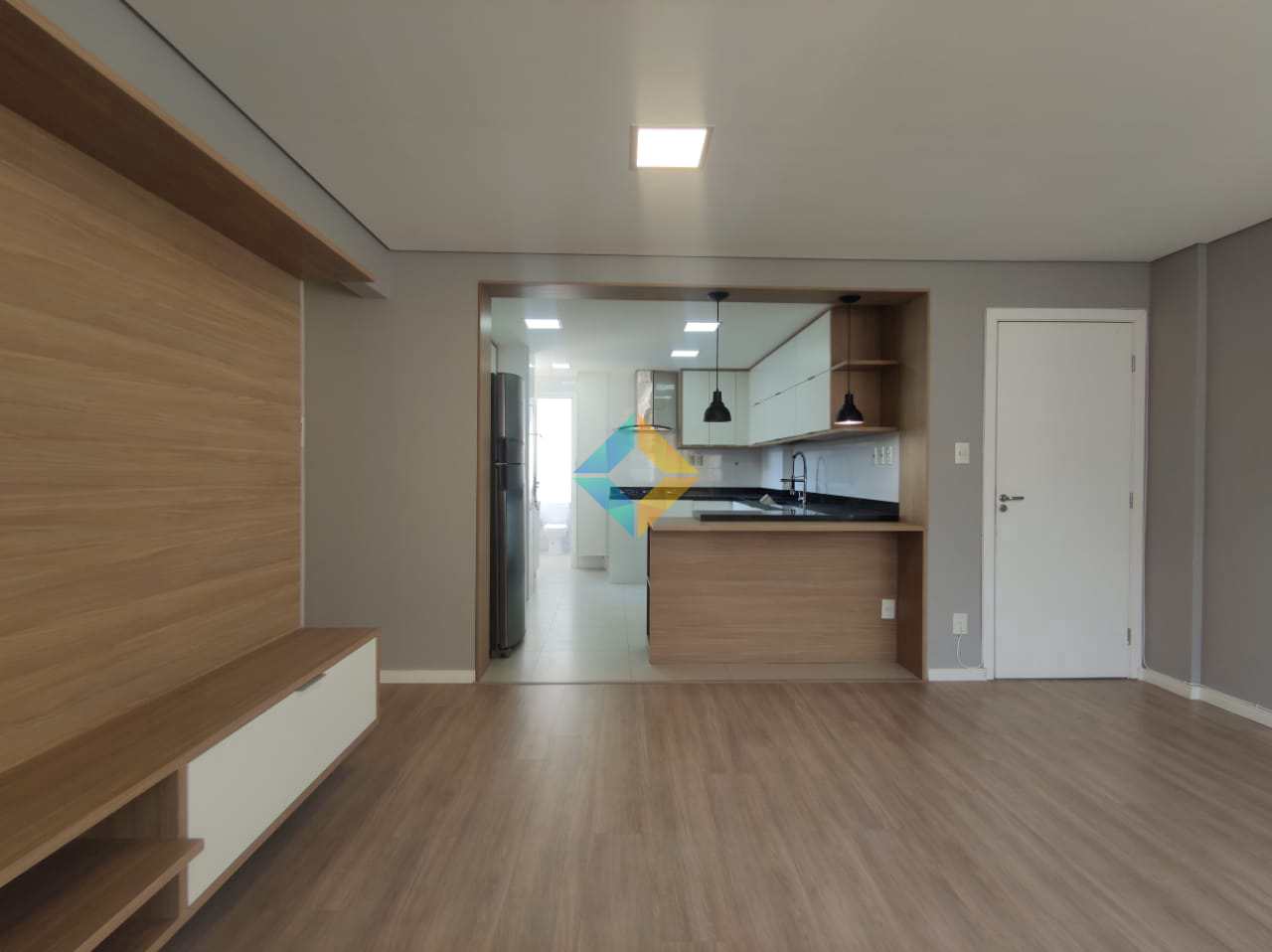 Apartamento à venda com 2 quartos, 90m² - Foto 8