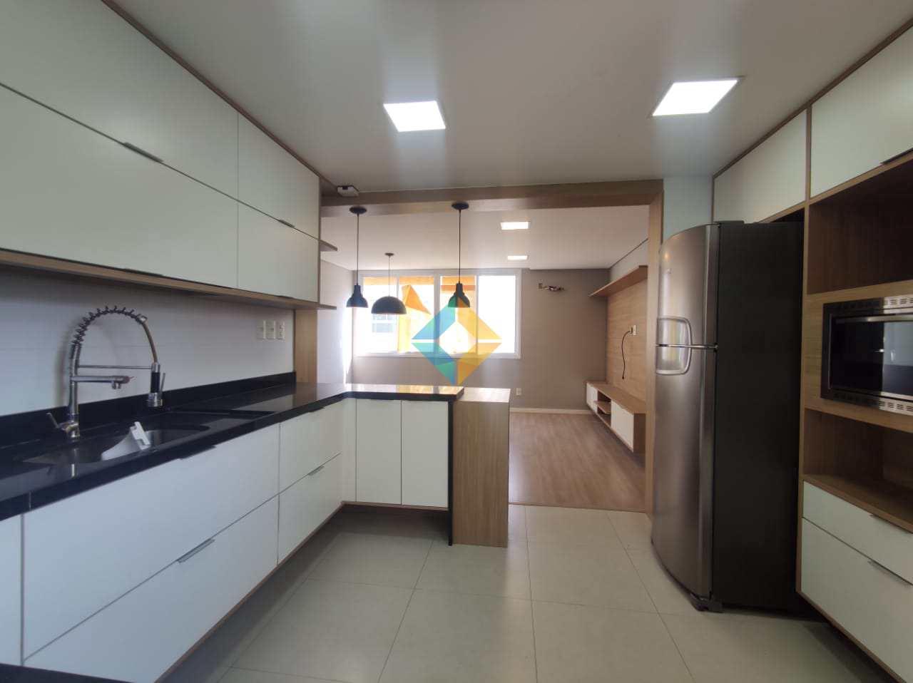 Apartamento à venda com 2 quartos, 90m² - Foto 10