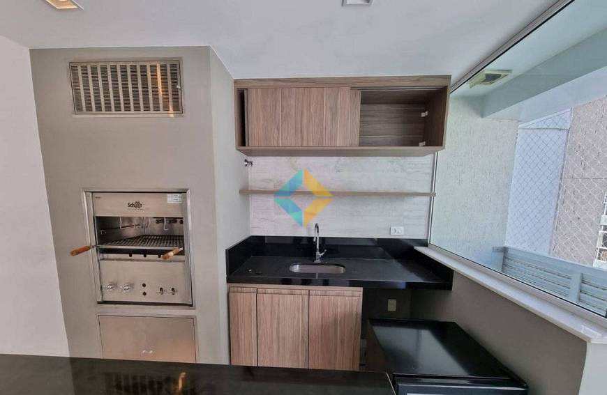 Apartamento à venda com 4 quartos, 240m² - Foto 8