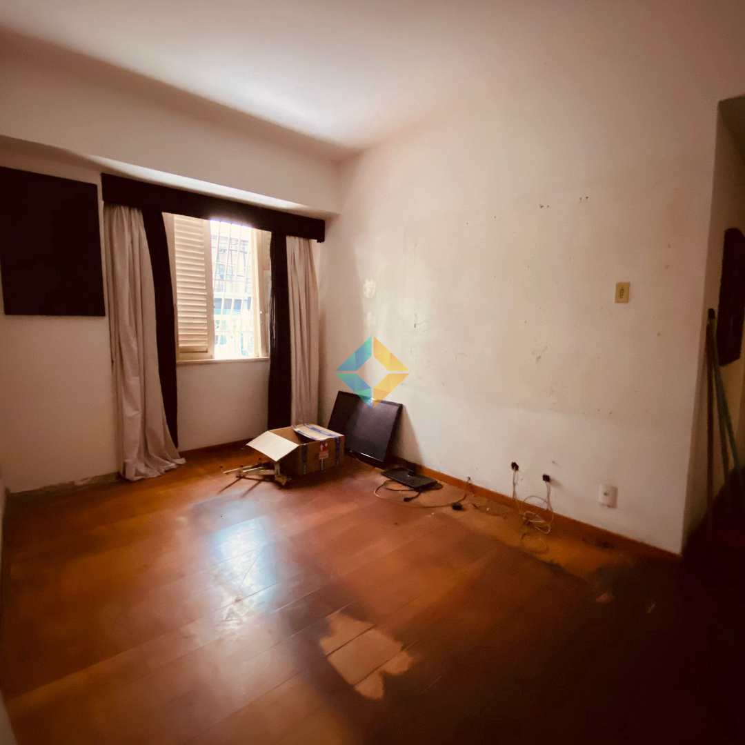 Apartamento à venda com 3 quartos, 130m² - Foto 11