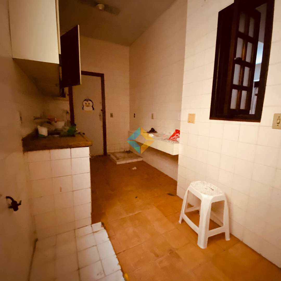 Apartamento à venda com 3 quartos, 130m² - Foto 19