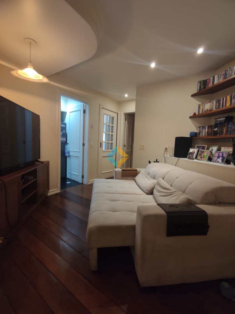 Apartamento à venda com 4 quartos, 220m² - Foto 32