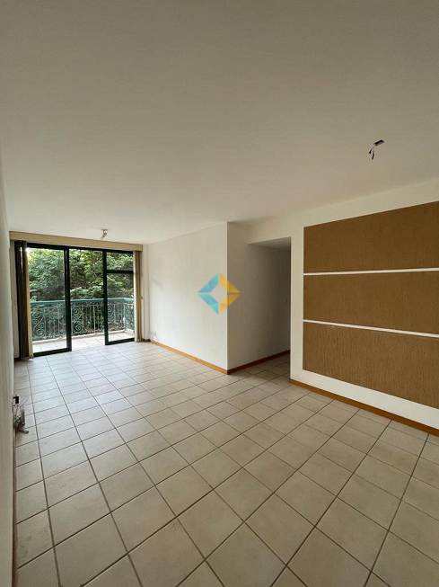 Apartamento à venda com 2 quartos, 80m² - Foto 1