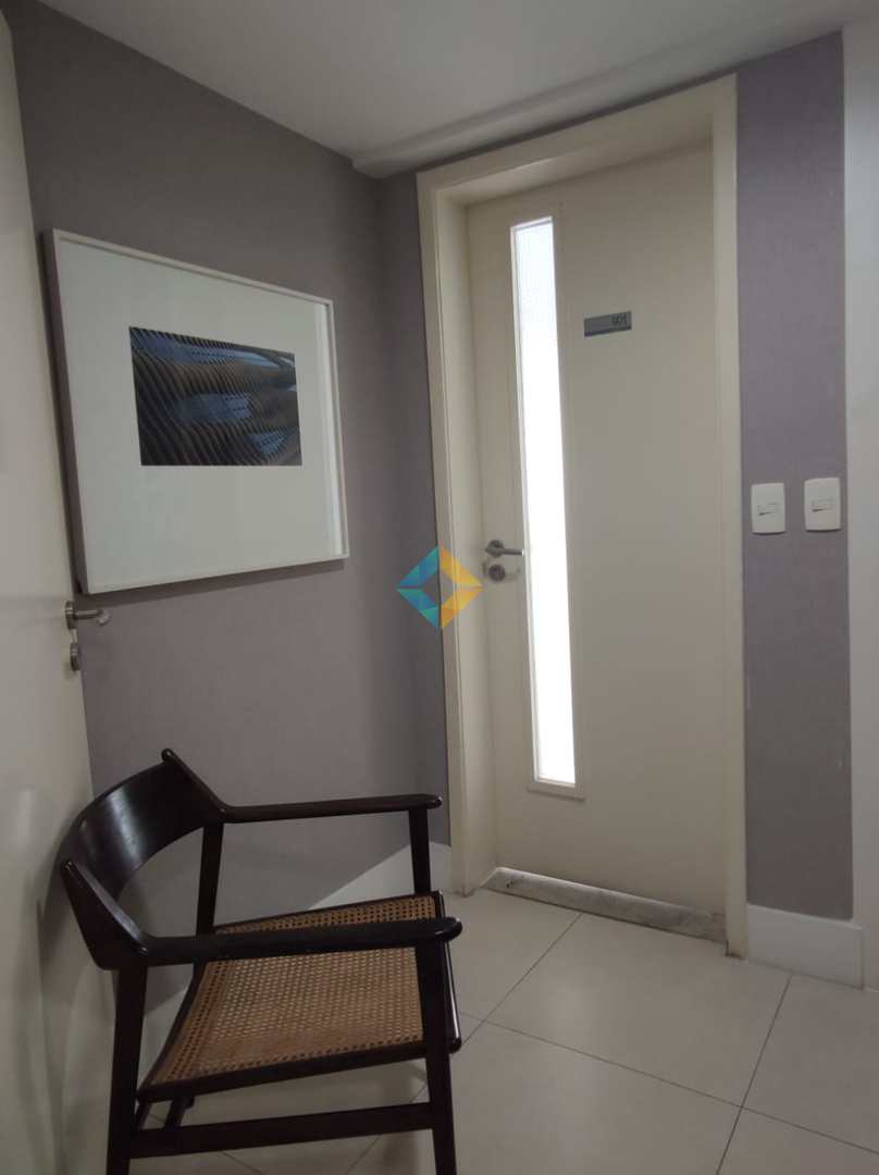 Apartamento para alugar com 4 quartos, 240m² - Foto 39