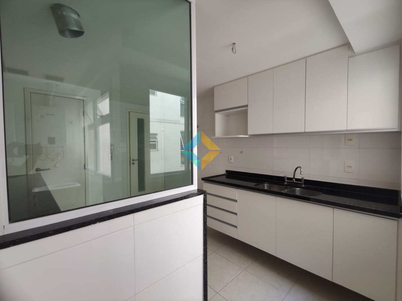 Apartamento para alugar com 4 quartos, 240m² - Foto 34