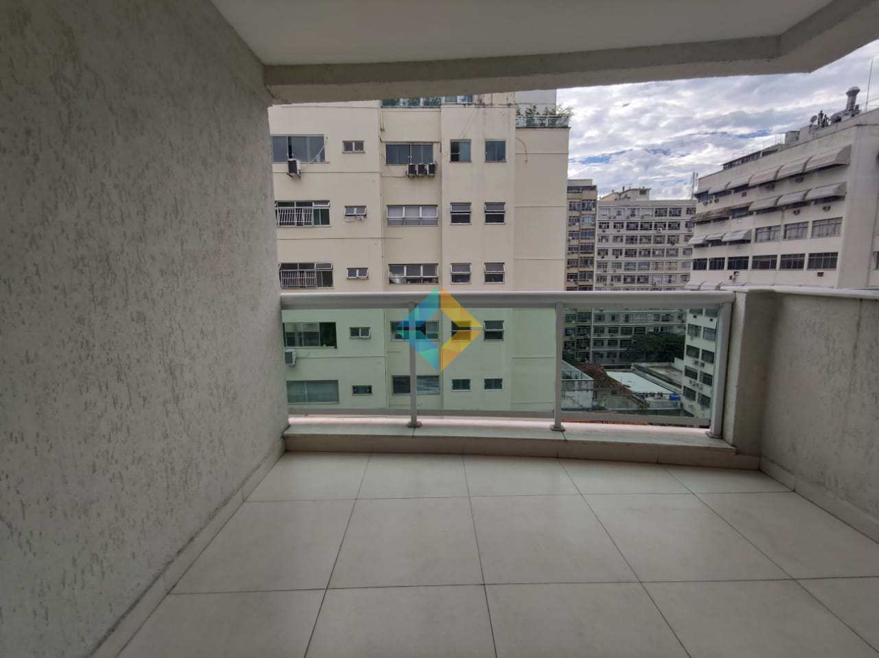 Apartamento para alugar com 4 quartos, 240m² - Foto 29