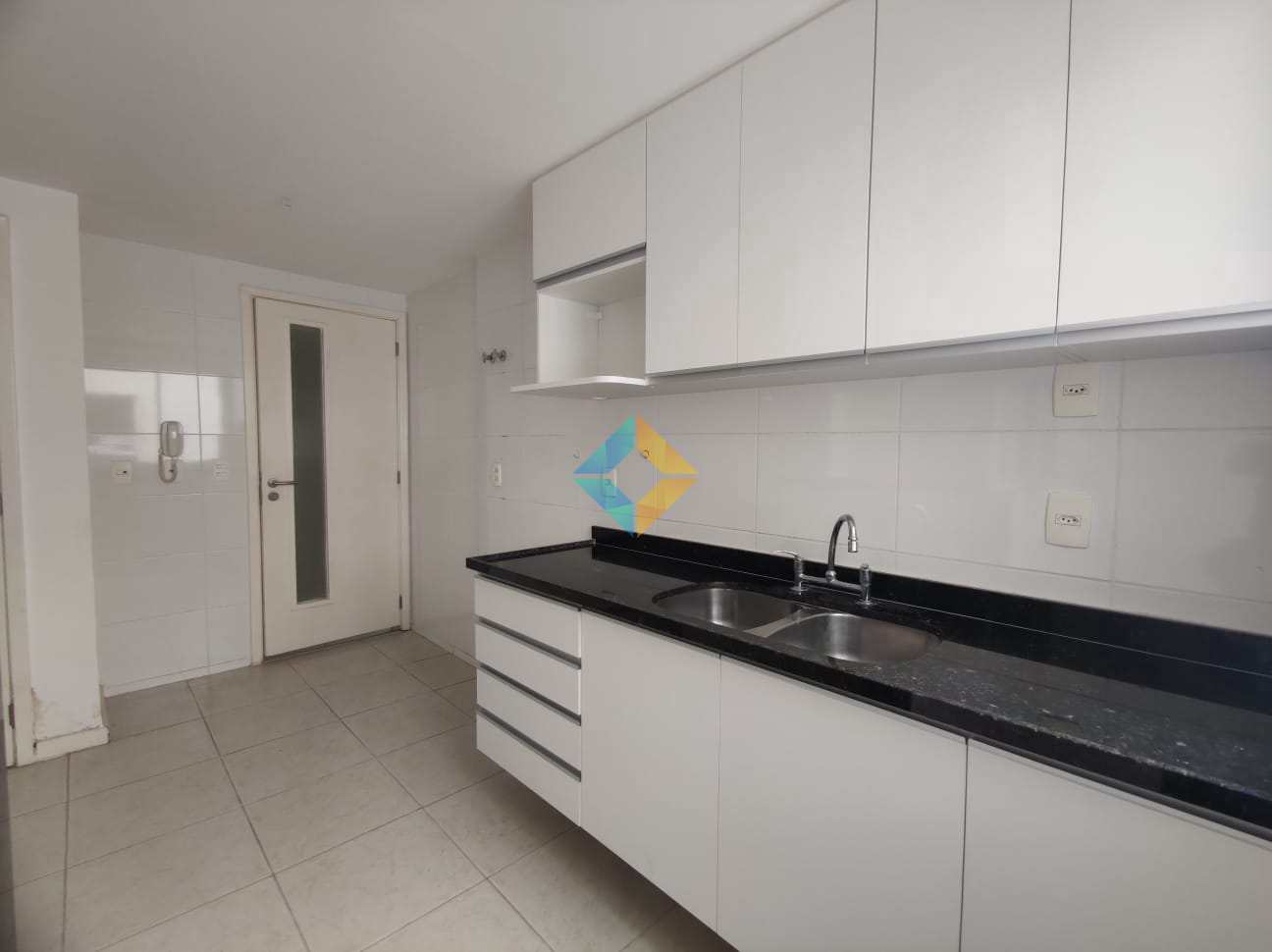 Apartamento para alugar com 4 quartos, 240m² - Foto 33