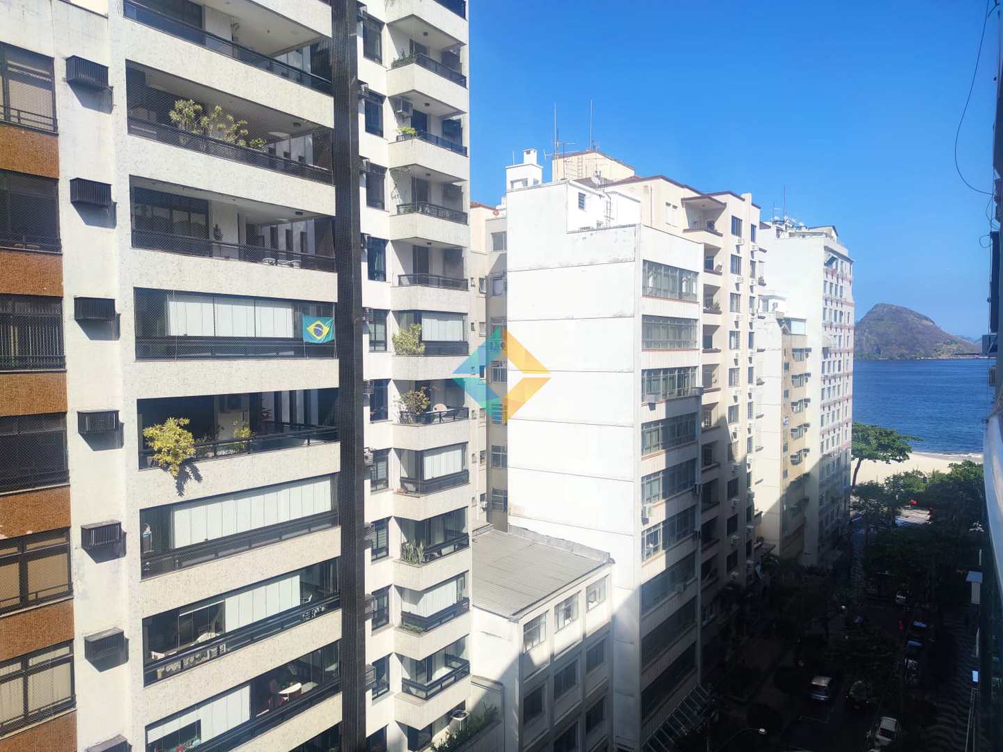 Apartamento para alugar com 4 quartos, 240m² - Foto 10