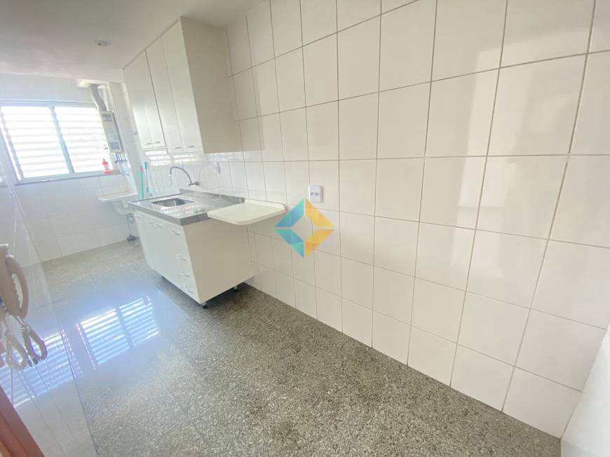 Apartamento à venda com 2 quartos, 81m² - Foto 13