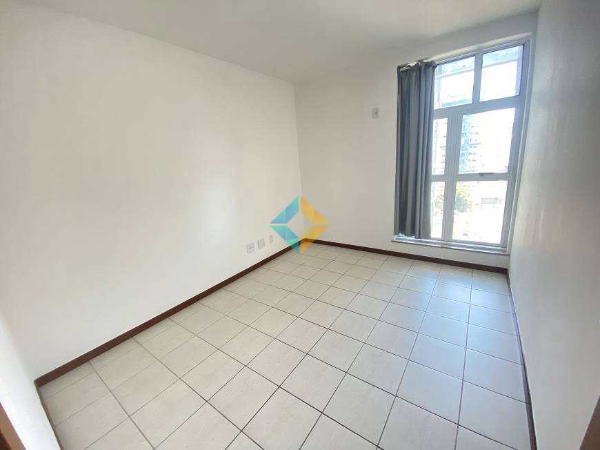 Apartamento à venda com 2 quartos, 81m² - Foto 9