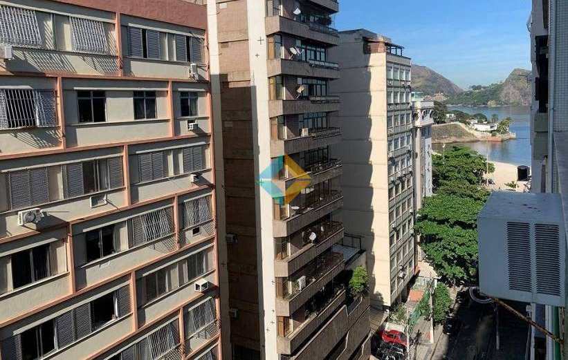 Apartamento à venda com 2 quartos, 130m² - Foto 25