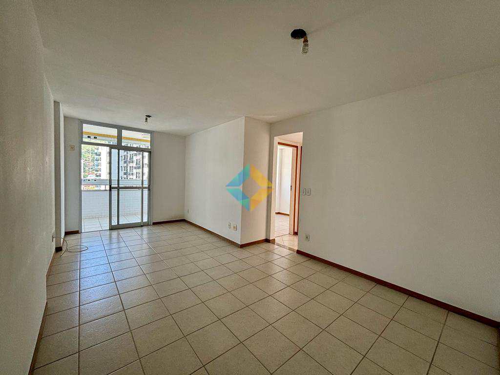 Apartamento à venda com 2 quartos, 85m² - Foto 2