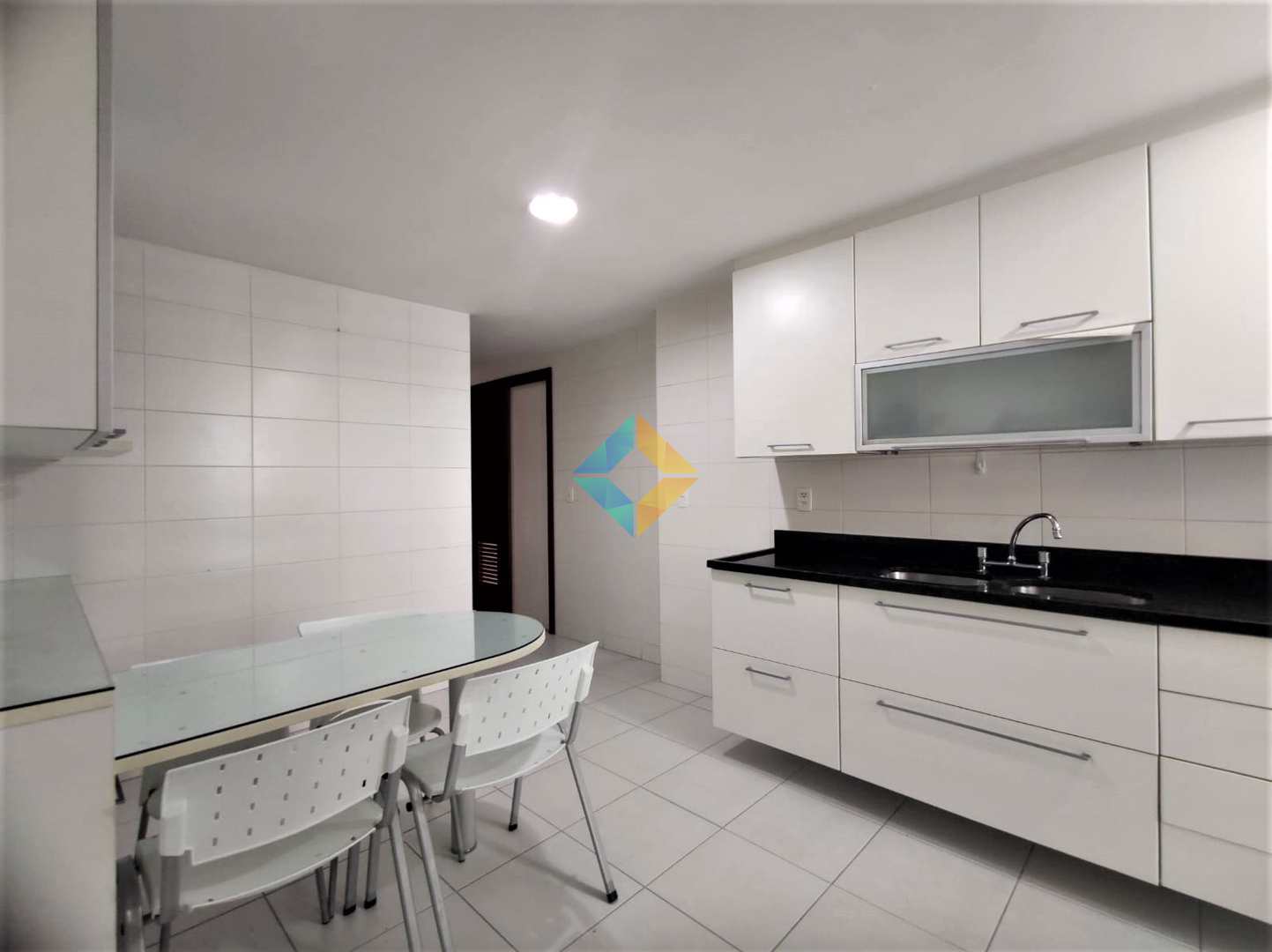 Apartamento à venda com 3 quartos, 130m² - Foto 32