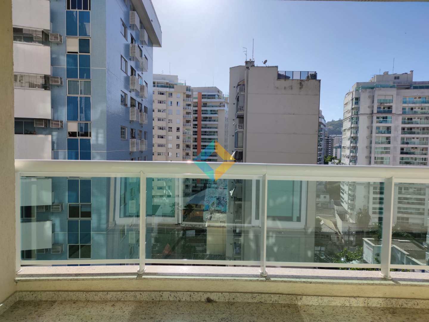 Apartamento à venda com 3 quartos, 130m² - Foto 9