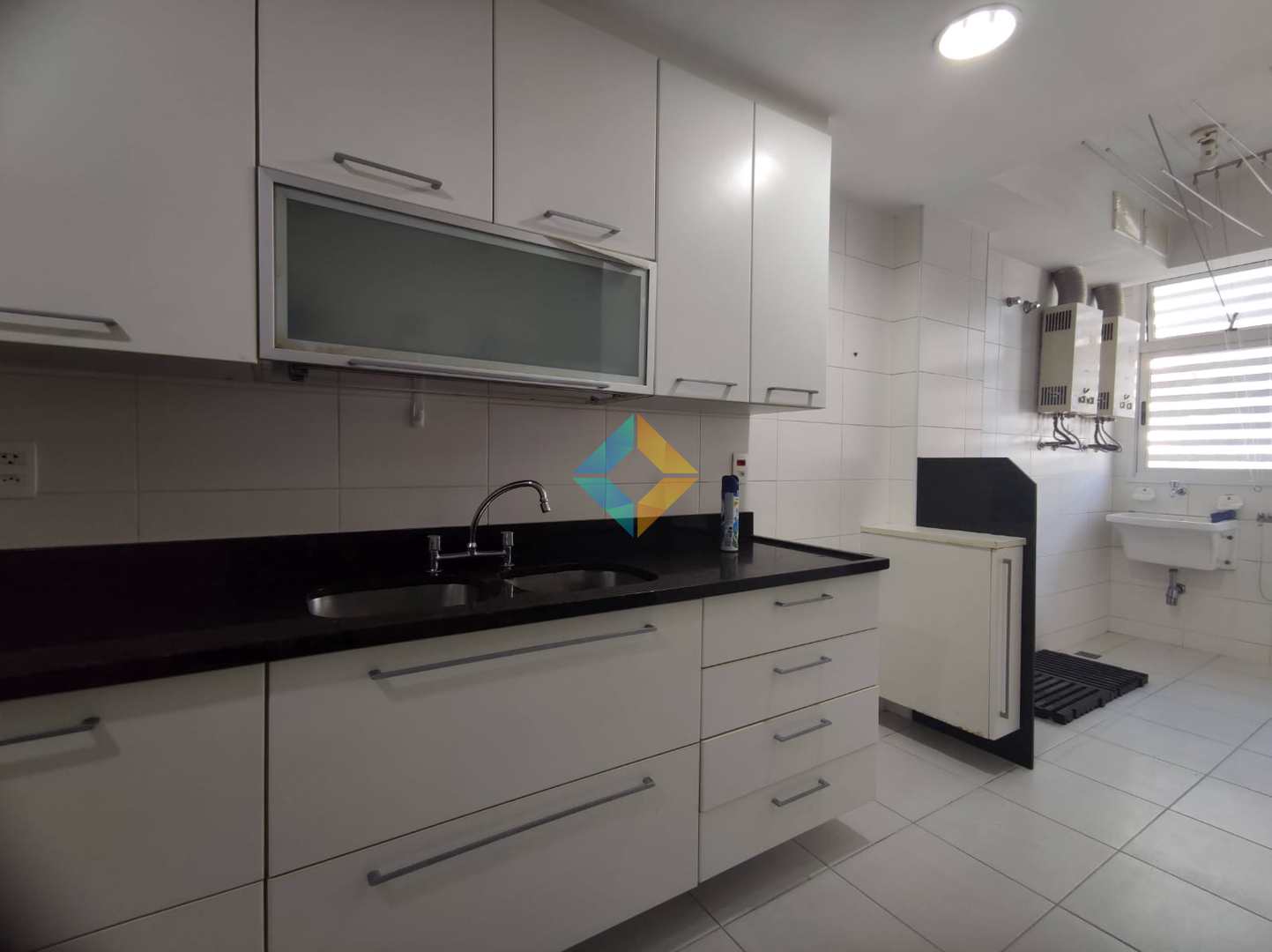 Apartamento à venda com 3 quartos, 130m² - Foto 23