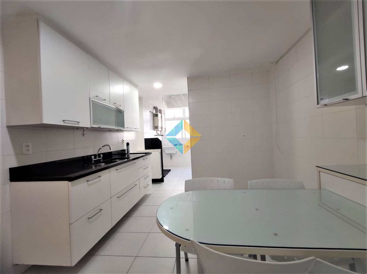 Apartamento à venda com 3 quartos, 130m² - Foto 24