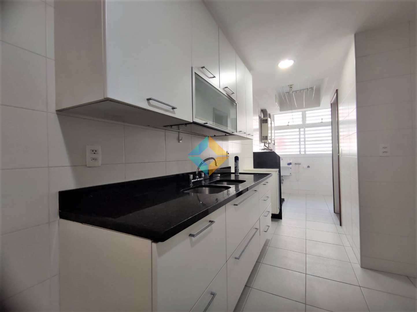 Apartamento à venda com 3 quartos, 130m² - Foto 29