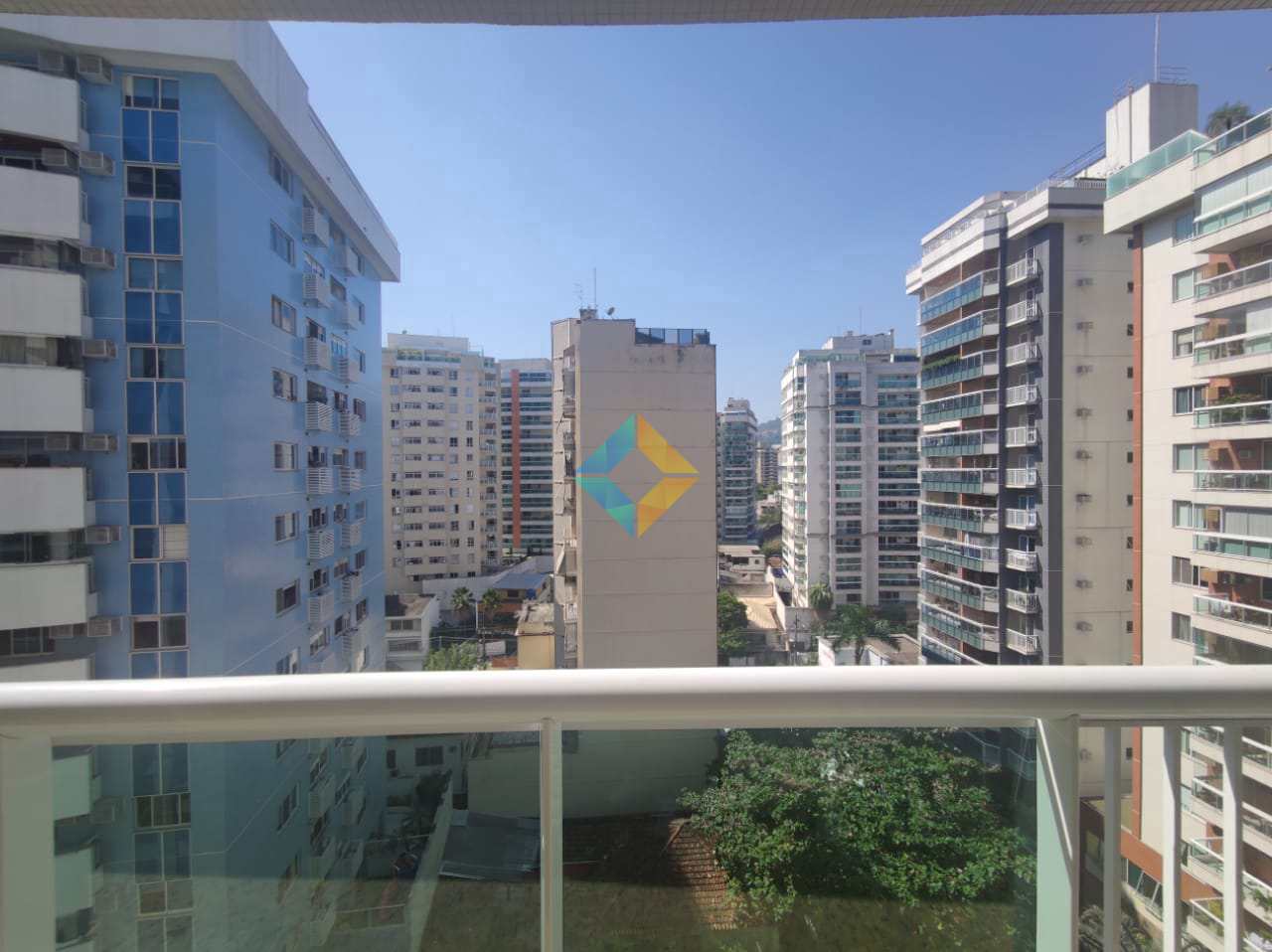 Apartamento à venda com 3 quartos, 130m² - Foto 15