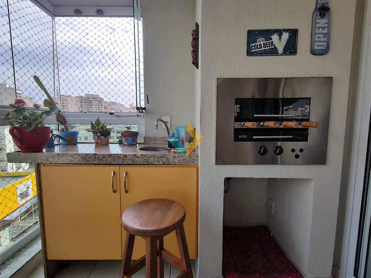 Apartamento à venda com 3 quartos, 130m² - Foto 11